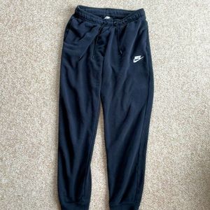 black nike sweatpants